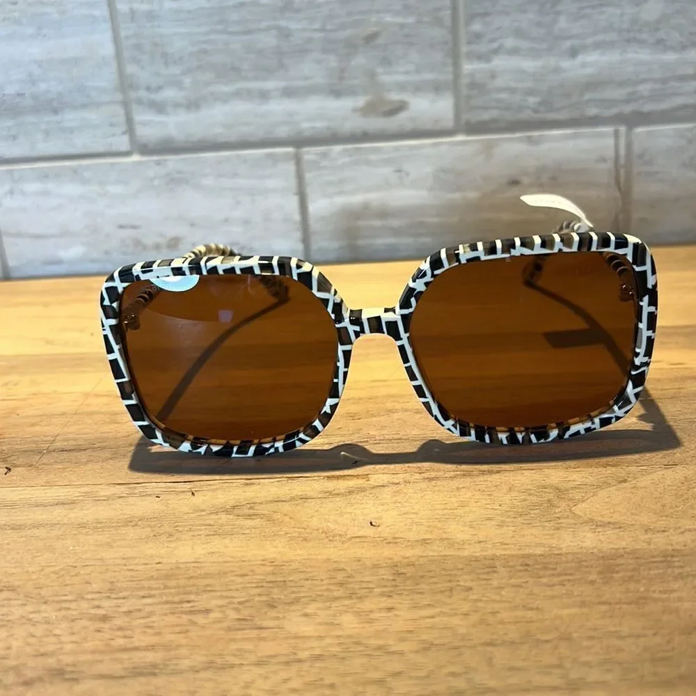 NWT Transparent Janis Polarized Sunglasses Black and White